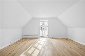 Photo 8. House, Villingebæk Strandvej, Dronningmølle 