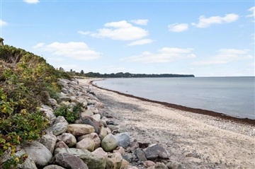 Photo 2. House, Villingebæk Strandvej, Dronningmølle 