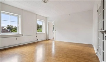 Photo 6. Apartment, Tværgade, Gesten 