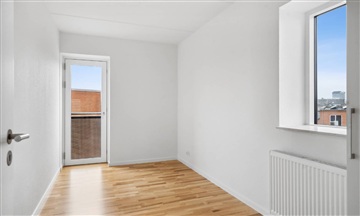 Photo 2. Apartment, Østergade, Odense C 