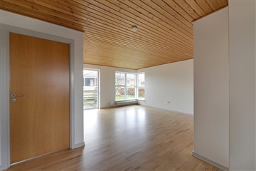 Photo 3. House, Midterfolden, Barrit 