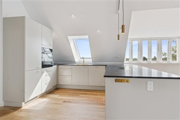 Photo 4. Apartment, Bernstorffsvej, Hellerup 