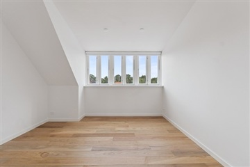 Photo 10. Apartment, Bernstorffsvej, Hellerup 