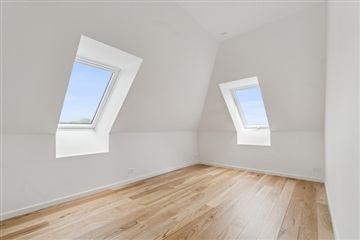 Photo 12. Apartment, Bernstorffsvej, Hellerup 