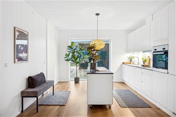 Photo 2. House, Faldskærmsvej, Værløse 