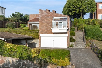 Photo 2. House, Strandvejen, Charlottenlund 