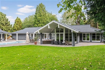 Photo 1. House, Fredheimvej, Vedbæk 