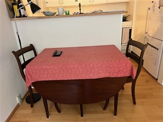 Photo 2. Room, Vejlesøparken, Holte 