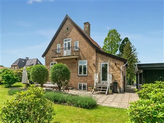 Photo 1. House, Klampenborgvej, Klampenborg 
