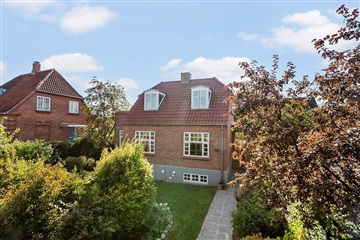 Photo 1. House, Erantisvej, København S 