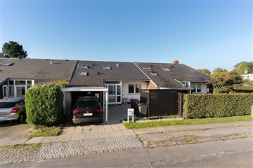 Photo 1. House, Rude Vang, Holte 