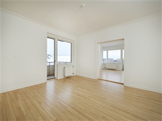 Photo 2. Apartment, Peter Bangs Vej, Frederiksberg 