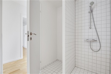 Photo 2. Apartment, Edvard Thomsens Vej, København S 