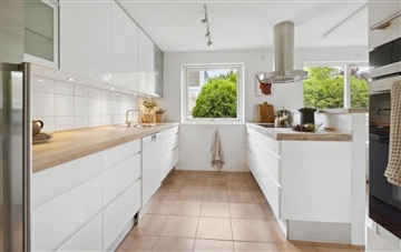 Photo 4. House, Vængestien, Holte 