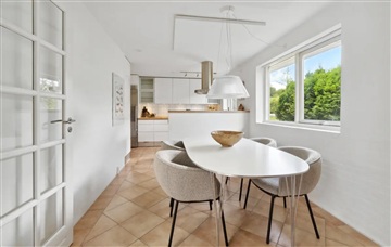Photo 5. House, Vængestien, Holte 