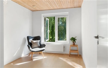 Photo 15. House, Vængestien, Holte 