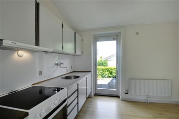 Photo 8. House, Vestervænget, Give 