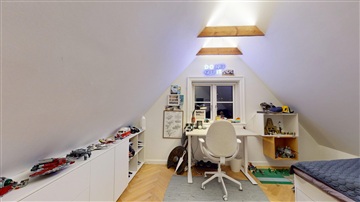 Photo 34. House, Milanovej, København S 