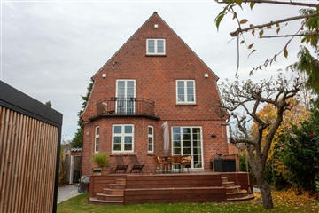 Photo 45. House, Milanovej, København S 