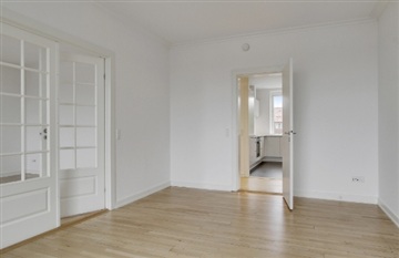 Photo 3. Apartment, Peter Bangs Vej, Frederiksberg 