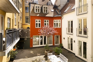 Photo 1. House, Rådhusstræde, København K 