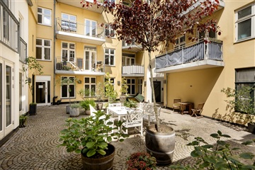 Photo 8. House, Rådhusstræde, København K 