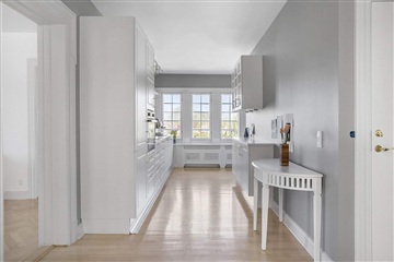 Photo 4. Apartment, Bernstorffsvej, Hellerup 