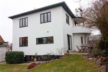 Photo 49. House, Lundeskovsvej, Hellerup 