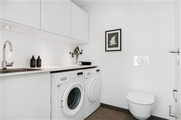 Photo 4. House, Honningvænget, Tilst 