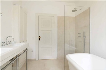 Photo 13. Apartment, Onsgårdsvej, Hellerup 