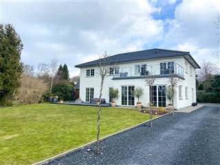 Billede 1. Hus/villa, Rønnebærvej, Holte 