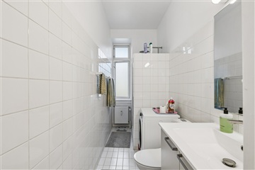 Photo 10. Apartment, Hellerupvej, Hellerup 