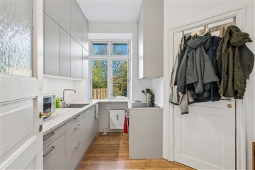 Photo 3. Apartment, Hellerupvej, Hellerup 