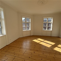 Photo 1. Apartment, Peter Bangs Vej, Frederiksberg 