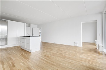Photo 2. Apartment, Edvard Thomsens Vej, København S 