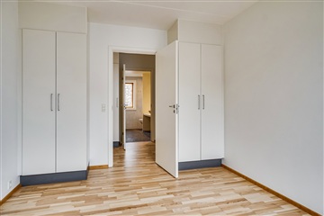 Photo 2. Apartment, Peter Holms Vej, København SV 