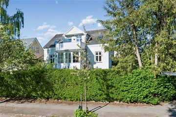 Photo 1. Apartment, Dronningensvej, Frederiksberg 
