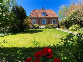 Photo 1. House, Tjørnegårdsvej, Gentofte 