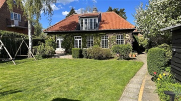 Photo 32. House, Svalevej, Hellerup 