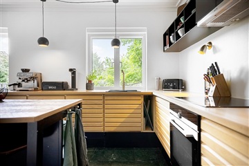 Photo 9. House, Bernstorffsvej, Charlottenlund 