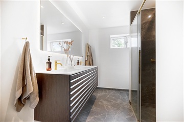 Photo 12. House, Bernstorffsvej, Charlottenlund 