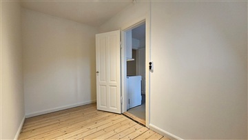 Photo 13. Apartment, Lindegårdsvej, Charlottenlund 