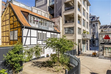 Photo 2. House, , København K 