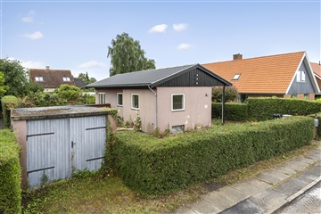 Photo 1. House, Dueoddevej, Kastrup 