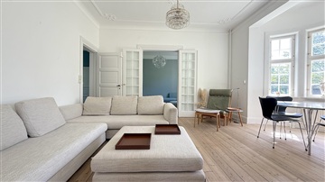 Photo 2. House, Slotsvej, Charlottenlund 