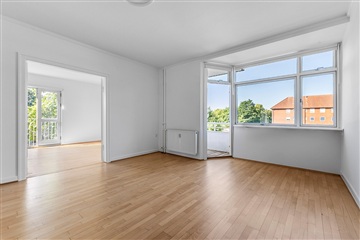 Photo 1. Apartment, Skodsborgvej, Nærum 