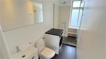 Photo 13. Apartment, Hellerupvej, Hellerup 