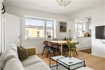 Photo 1. Apartment, Fuglegårdsvænget, Gentofte 