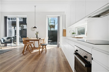 Photo 2. House, Honningvænget, Tilst 