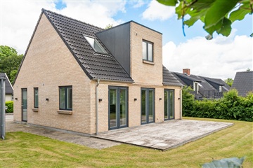Photo 1. House, Lyngvej, Køge 
